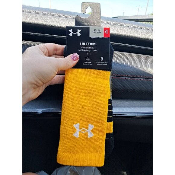 UNDER ARMOUR Unisex UA Team Cushioned Crew Socks U7705C1 U7706C1 NEW with TAGS - Picture 1 of 2